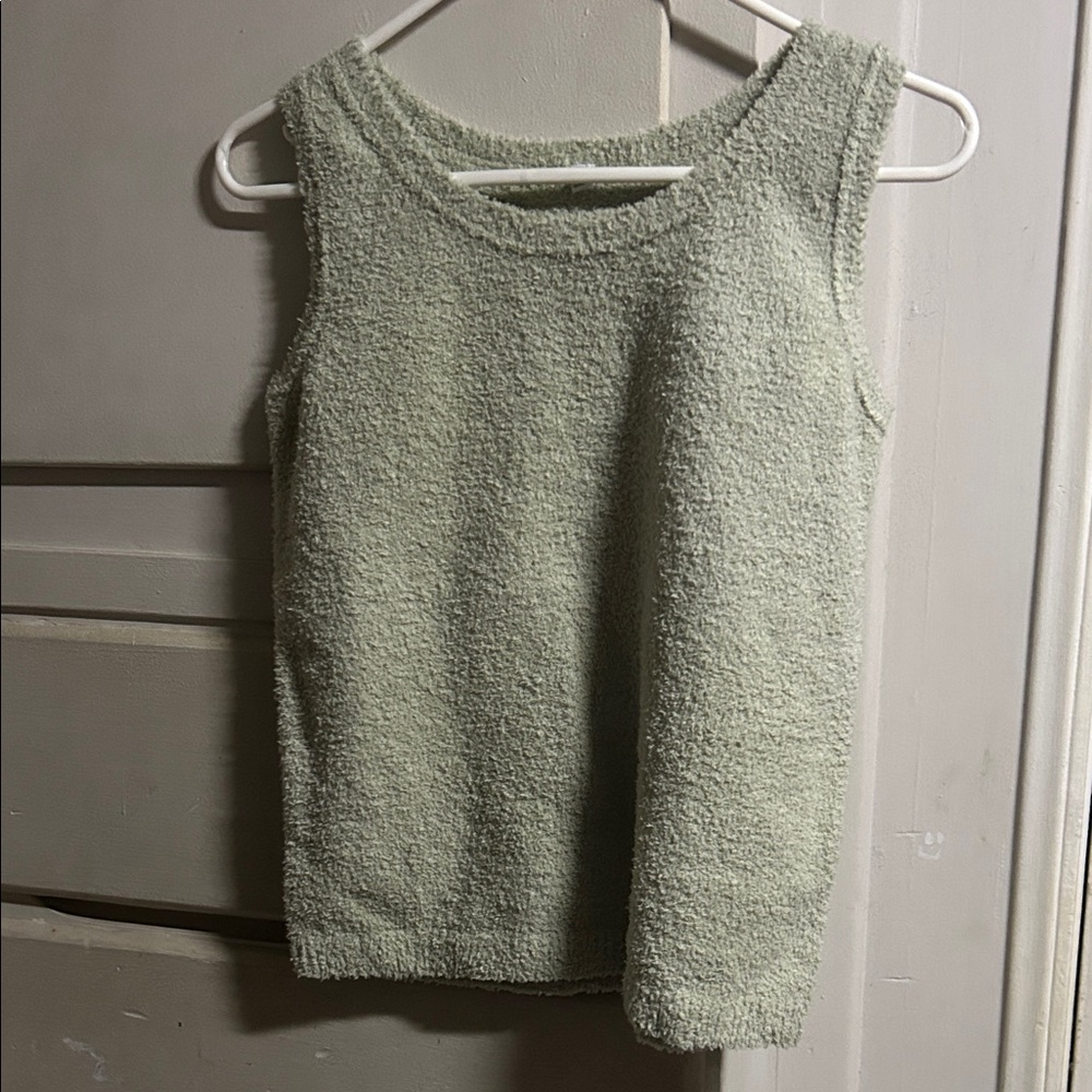 Uniqlo Light Green Sleeveless Top
